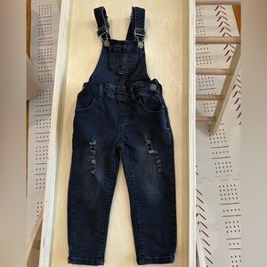Little Bipsy black distressed overalls. Size 2-3t. Like new.